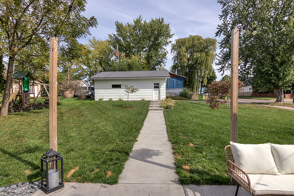 19 - Backyard-2