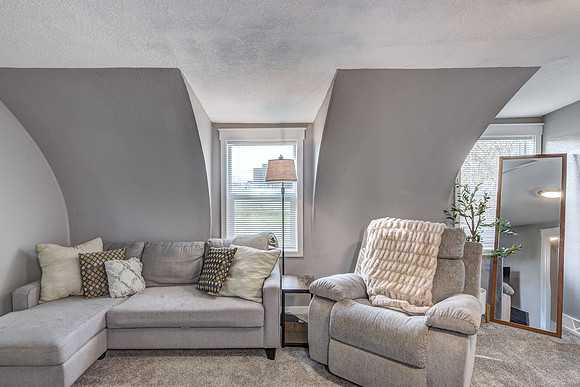 02 - Living Room-4