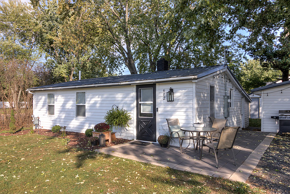 20 - Exterior-1