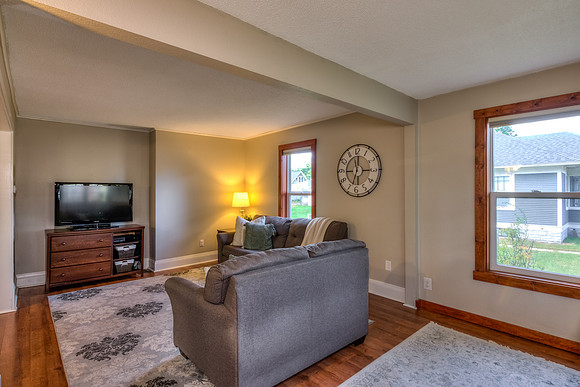 02 - Living Room-1