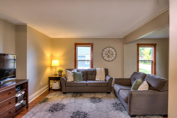 02 - Living Room-4