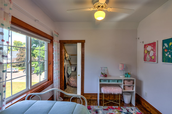 11 - Upper Level Bedroom - 1-2