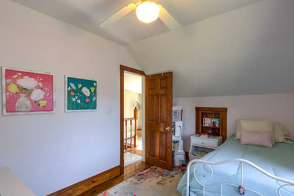 11 - Upper Level Bedroom - 1-3
