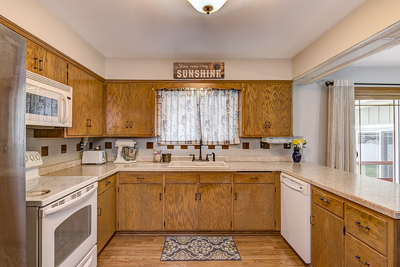 03 - Kitchen-4