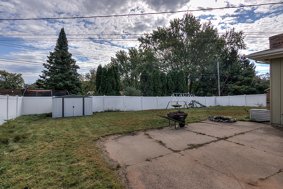 19 - Backyard-2