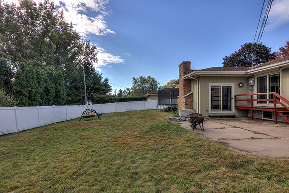 19 - Backyard-3