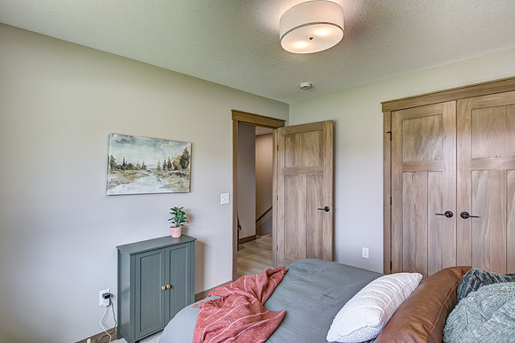 10 - Main Level Bedroom - 1-2