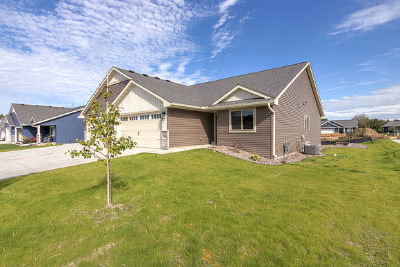 20 - Exterior-4