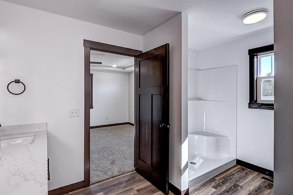 07 - Primary Bathroom-4