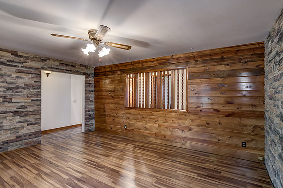 02 - Living Room-4