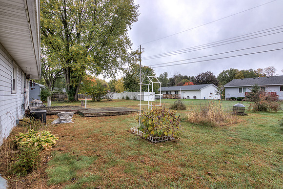19 - Backyard-4