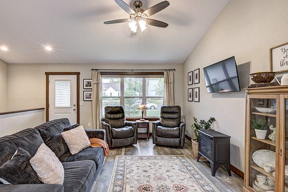 02 - Living Room-3