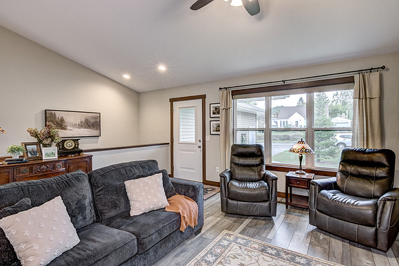 02 - Living Room-5