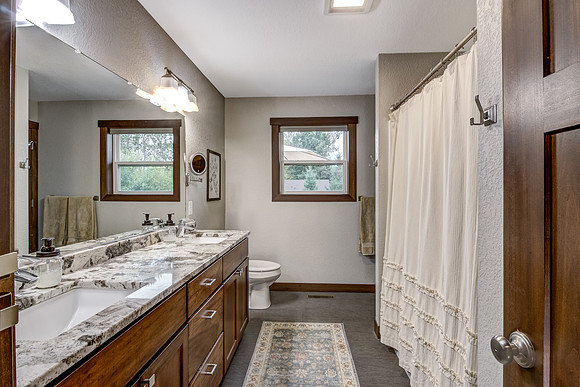 12b - Bathroom-1