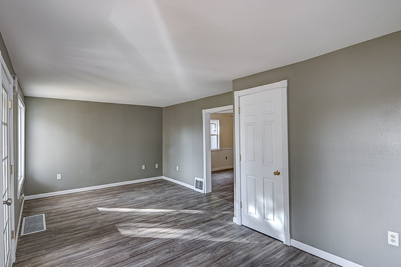 02 - Living Room-1
