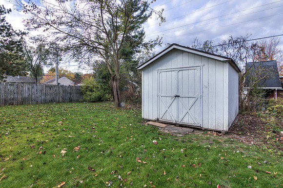 18 - Outbuilding-1