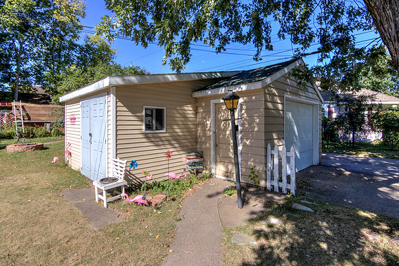 19 - Backyard-11