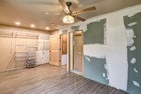 10 - Main Level Bedroom - 1-2