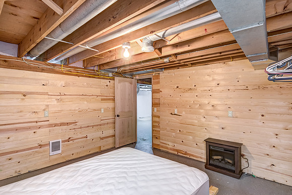 12 - Lower Level Bedroom - 2-2