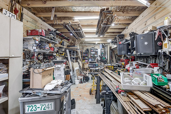 17a - Garage-3