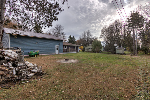 19 - Backyard-07