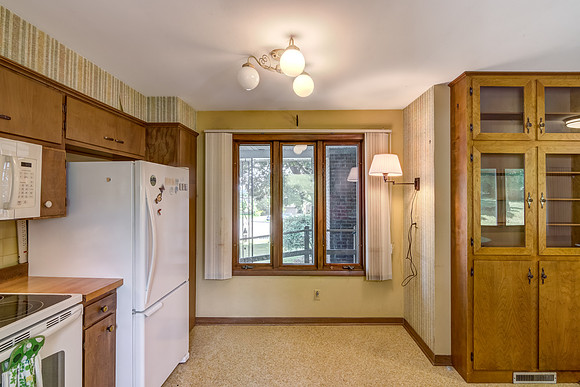 03 - Kitchen-6