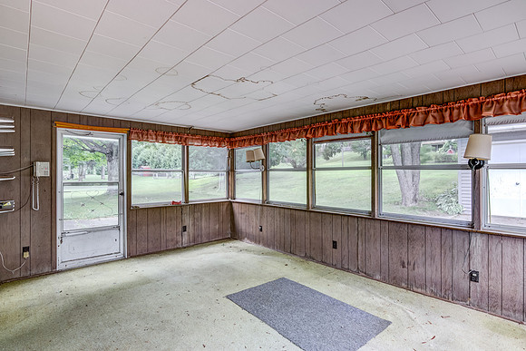 09 - Seasonal Porch-2