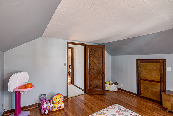 11 - Upper Level Bedroom - 1-2