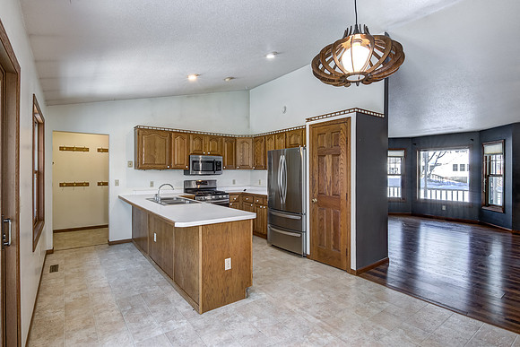 03 - Kitchen-2