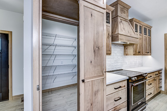 03 - Kitchen-13