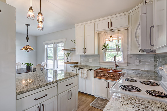 03 - Kitchen-2