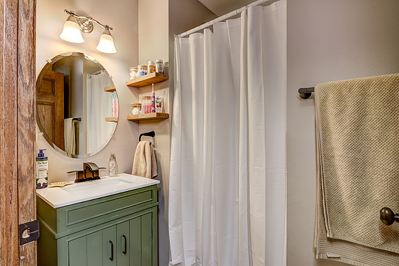 12b - Bathroom-1