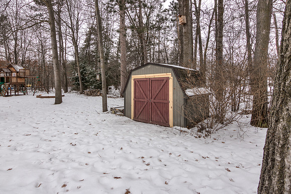 18 - Outbuilding-1