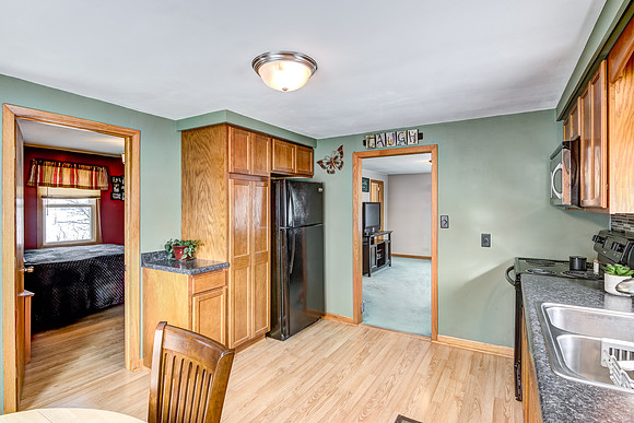 03 - Kitchen-3