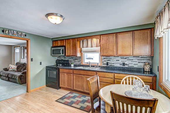 03 - Kitchen-2