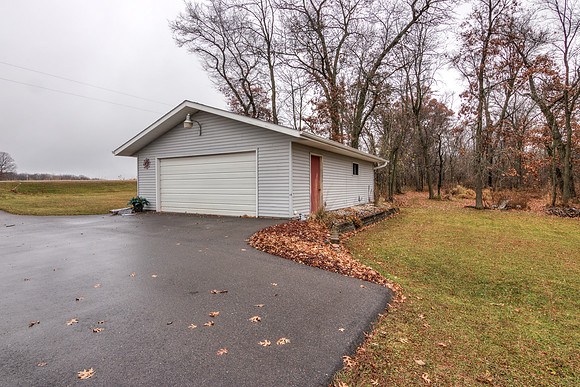 17a - Garage-04