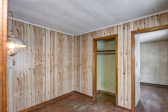 10 - Main Level Bedroom - 1-1