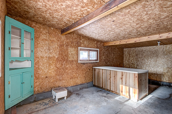 16A - Interior-1