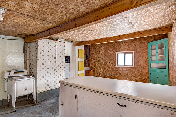 16A - Interior-3