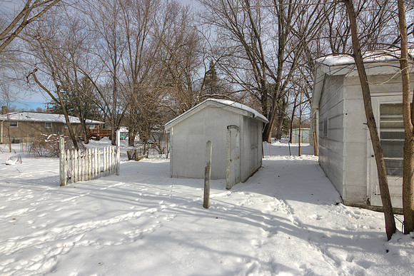 19 - Backyard-08