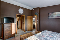 06 - Primary Bedroom-2