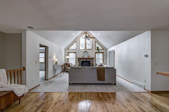 02 - Living Room-4
