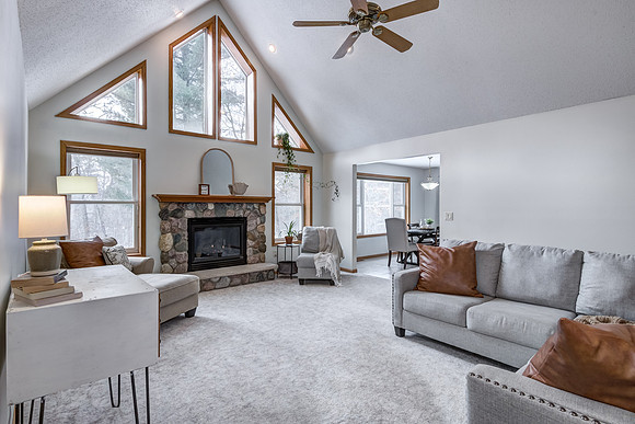 02 - Living Room-3