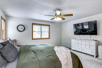 06 - Primary Bedroom-3