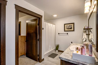 07 - Primary Bathroom-1