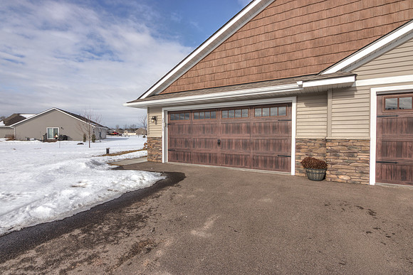 20 - Exterior-3