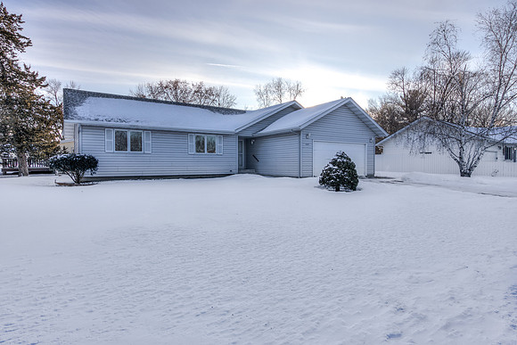 20 - Exterior-3