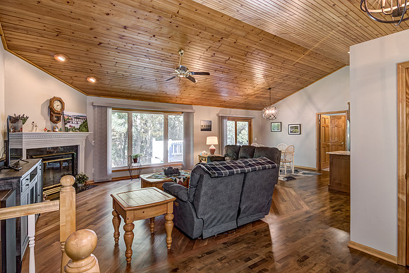 02 - Living Room-1