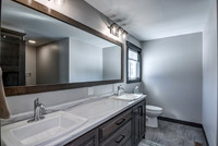 07 - Primary Bathroom-1-7