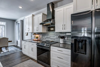 03 - Kitchen-7
